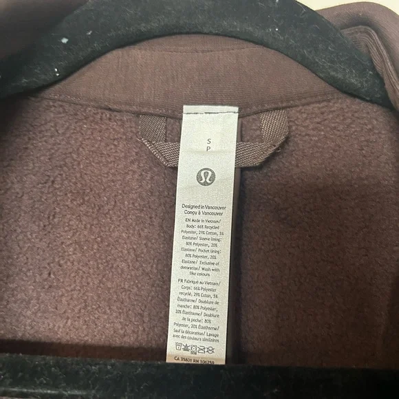 Lululemon coat - Picture 2 of 4
